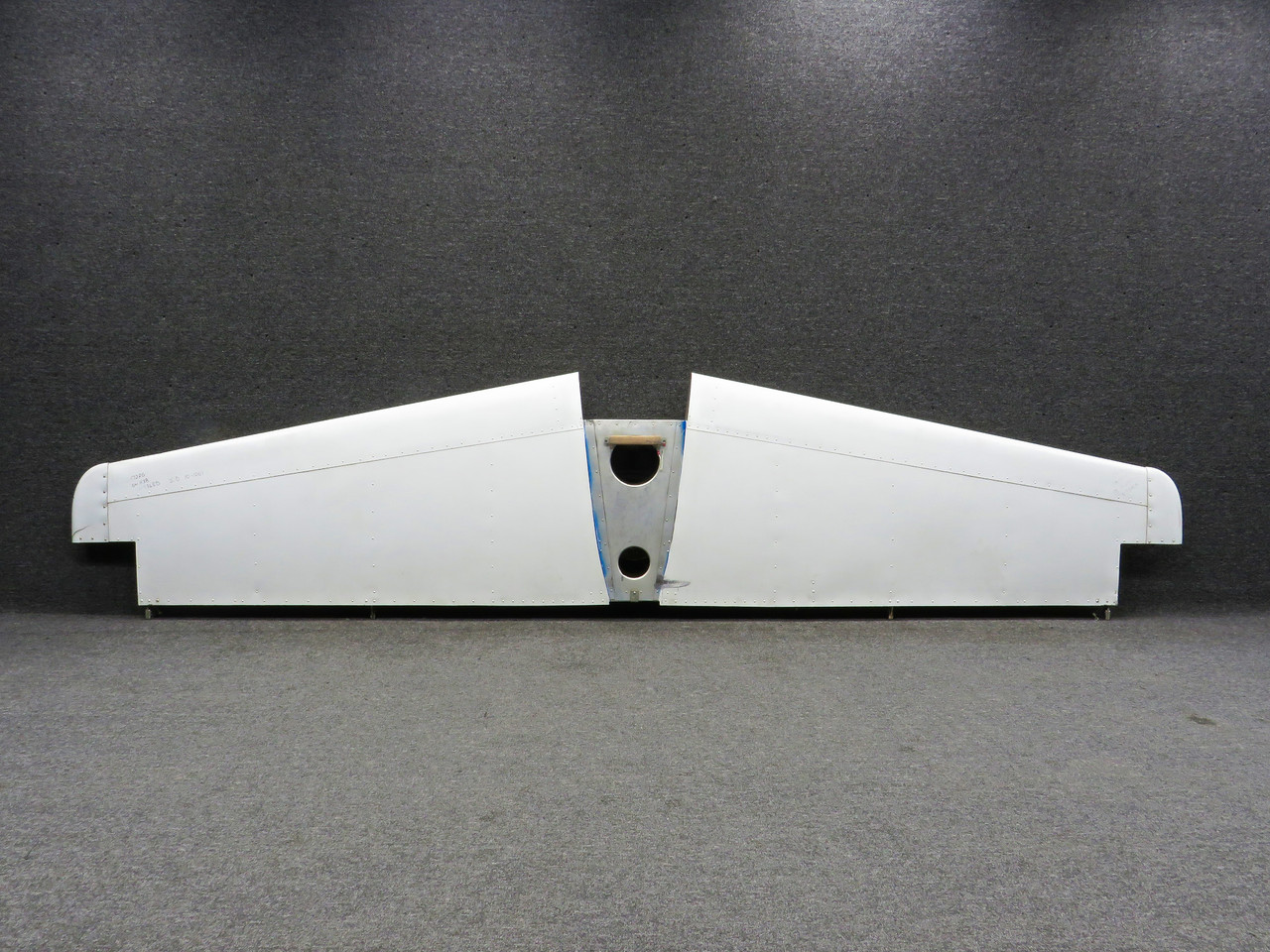 2432000-201 Cessna 172RG Horizontal Stabilizer For Sale