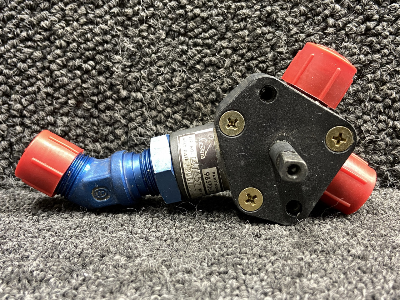9851067-5 Cessna 182 Fuel Selector Valve Assembly For Sale