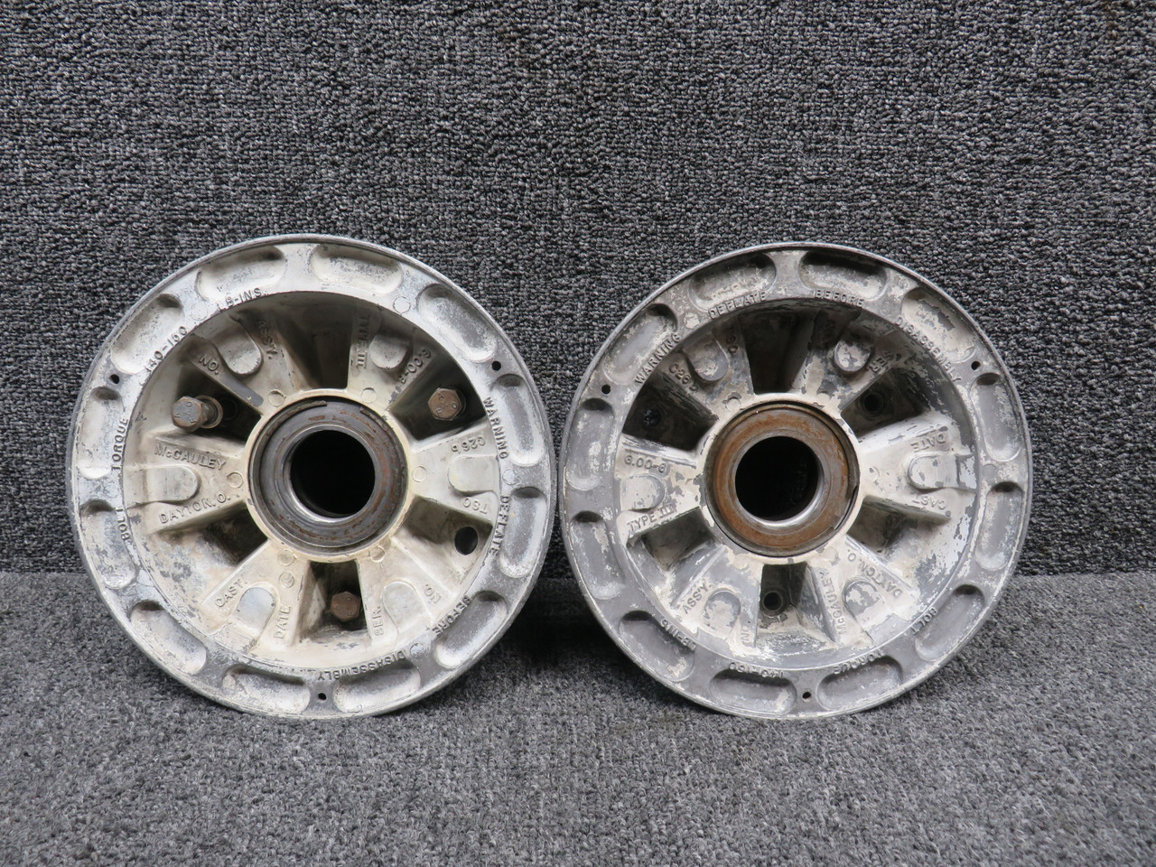 sugar　6y D-30625 McCauley 6.00-6 Nose Wheel Assembly For Sale