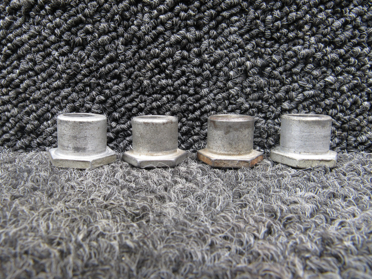 0512123 Cessna Excentric Wing Bushing (Set of 4) For Sale