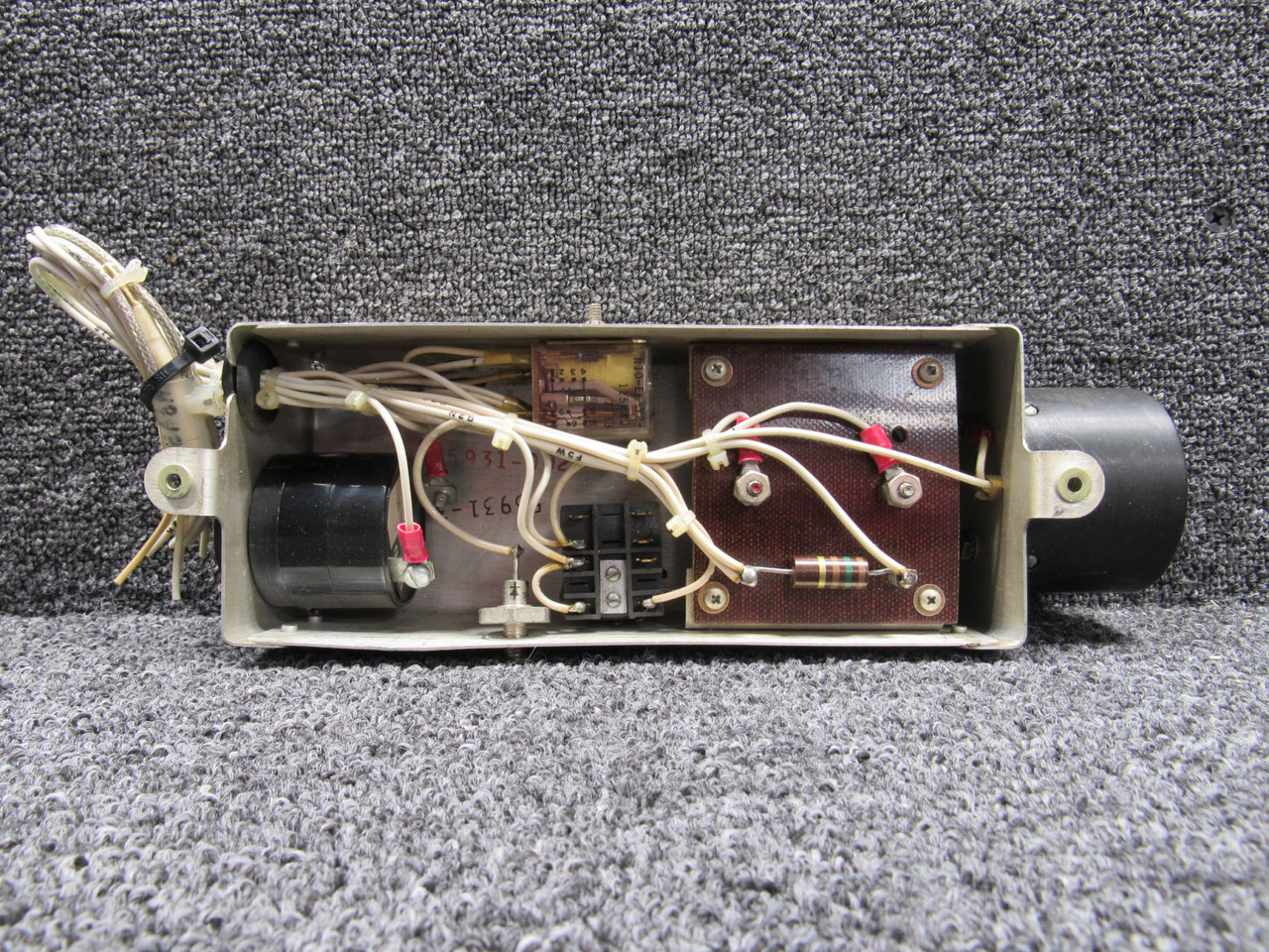565-326, 565-323, 487-090 Piper PA31T Warning Horn Assembly For Sale