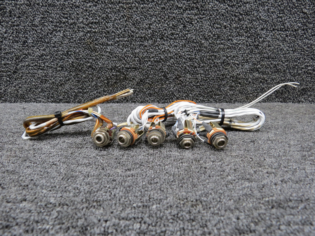 yukkie1119ページ JJ-033 Cessna P210N Set of 5 Microphone Jacks