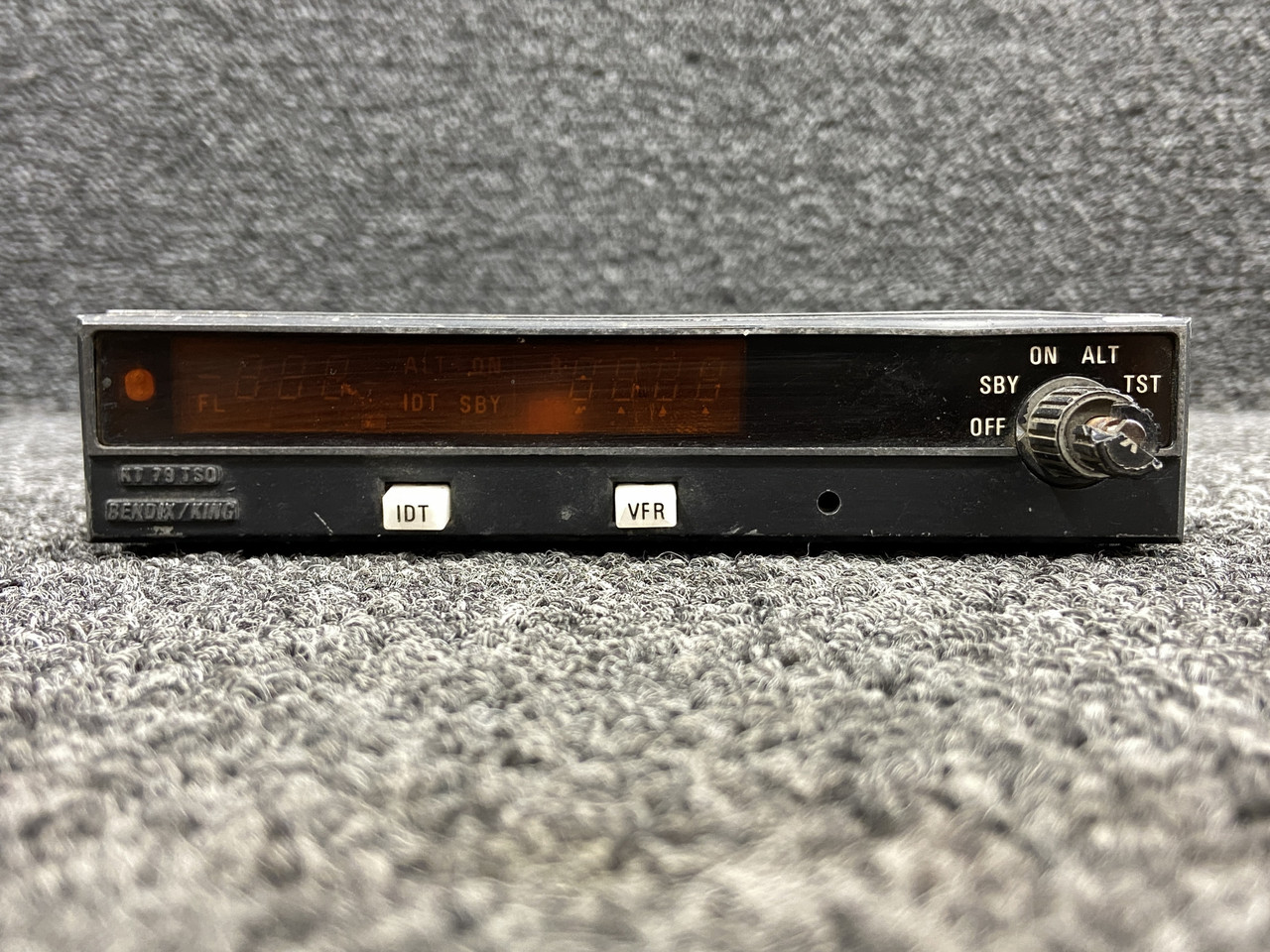 066-1053-00 Bendix King KT-79 ATC XPDR Transponder Radio with Tray