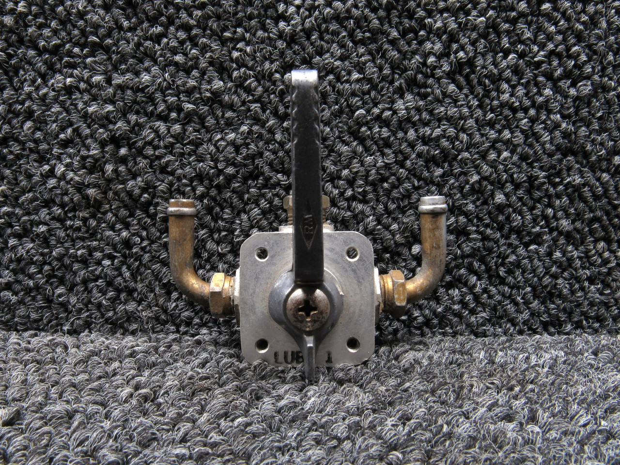 「RT-193738」ページ 710-3-1-8D Teledyne Static Selector Valve For Sale