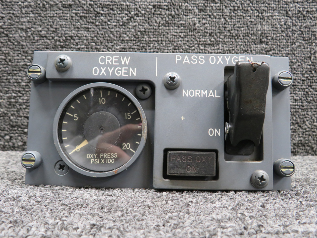 69-37322-15 Boeing 737-800 Oxygen Pressure Control Panel For Sale
