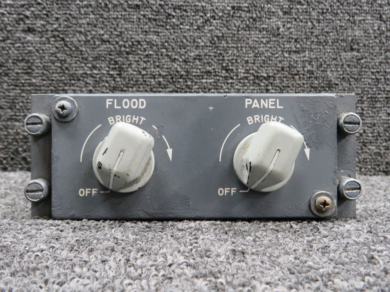 69-76435-5 Boeing 737-800 Flood and Panel Lighting Module For Sale