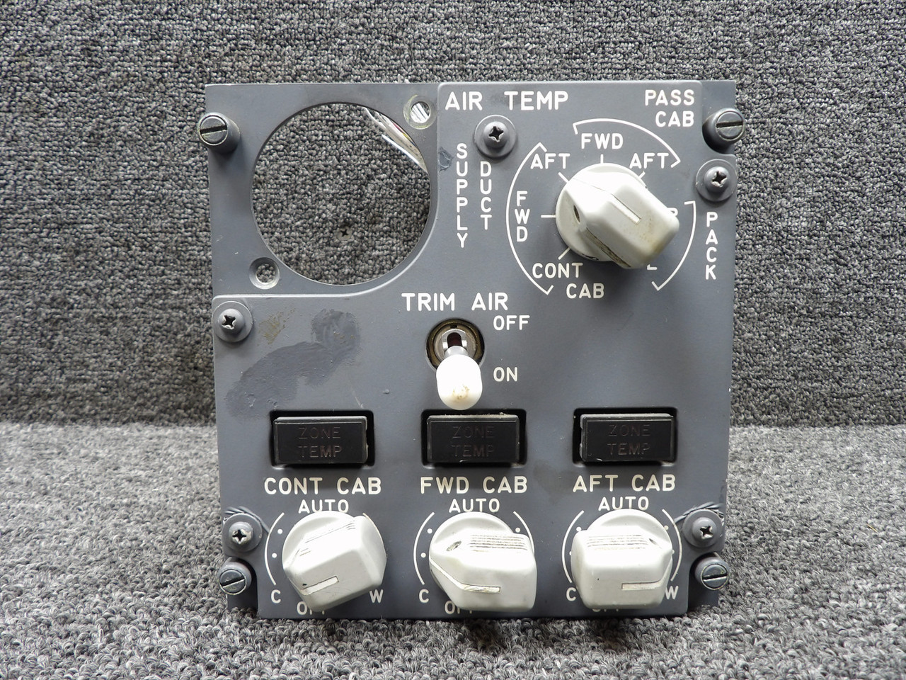 69-37324-78 (Alt: 69-37324-79) Boeing 737-800 Air Temperature