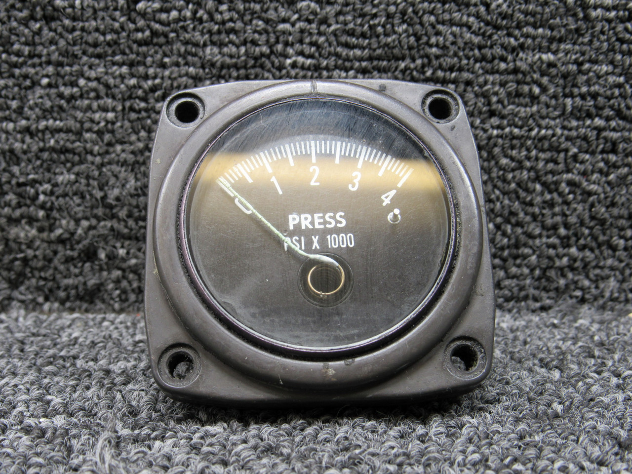 117ameページ 6100-11 (Alt: MS-28055-11) Boeing 737-800 Pressure Gauge For Sale