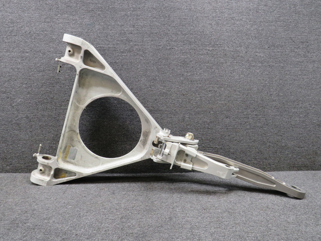 Aページ 162A2101-4, 162A2115-6 Boeing 737-800 Nose Landing Gear Link