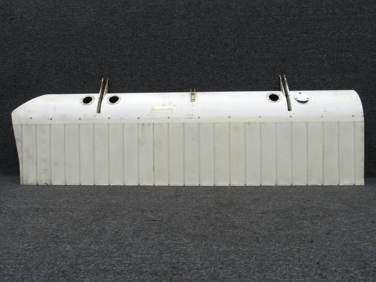 Aページ② 0426901-16 Cessna 150M Flap Assembly Right Hand