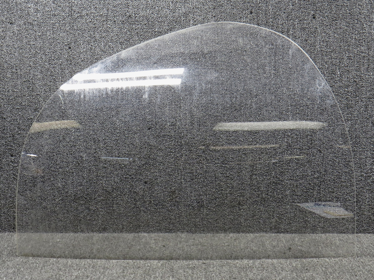 N48ページ 63070-046 Piper Windshield Left Hand