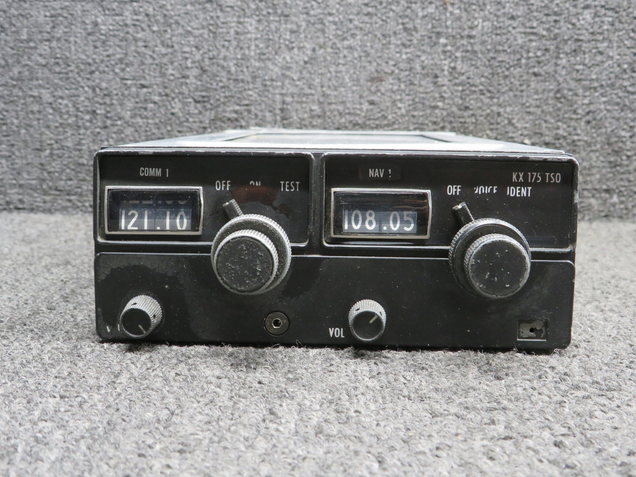 069-1016-00 King Radio KX-175 Nav Comm System with Tray