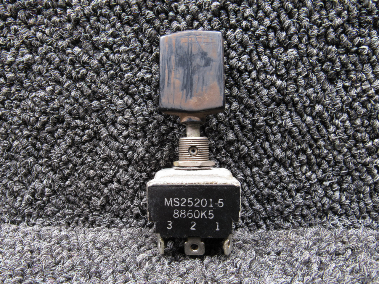 MS25201-5 (Alt: 8860K5) Cutler-Hammer Flap Position Toggle Switch