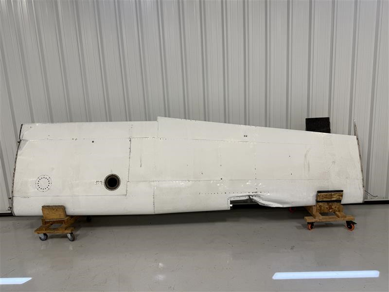 1020出品072 0722100-1 Cessna C-210D Landing Light Doubler Assembly For Sale