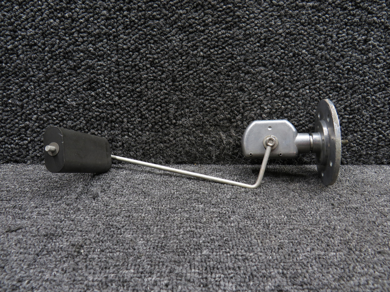 coto122123ページ C668050-0301 Cessna TR182 LH Fuel Level Sender Assembly
