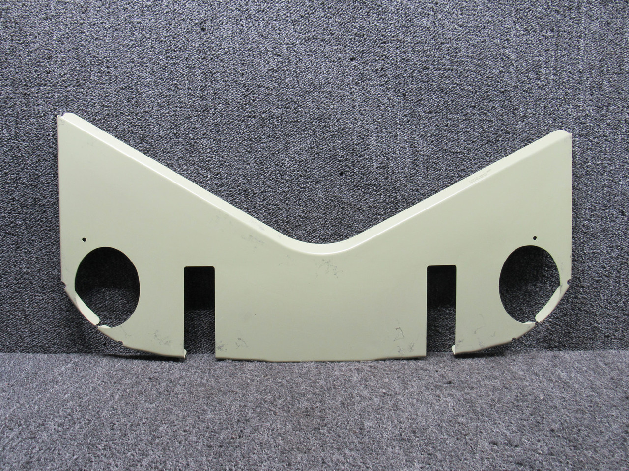 なるページ 5695005-6 Cessna Web Aft LH (New Old Stock) For Sale