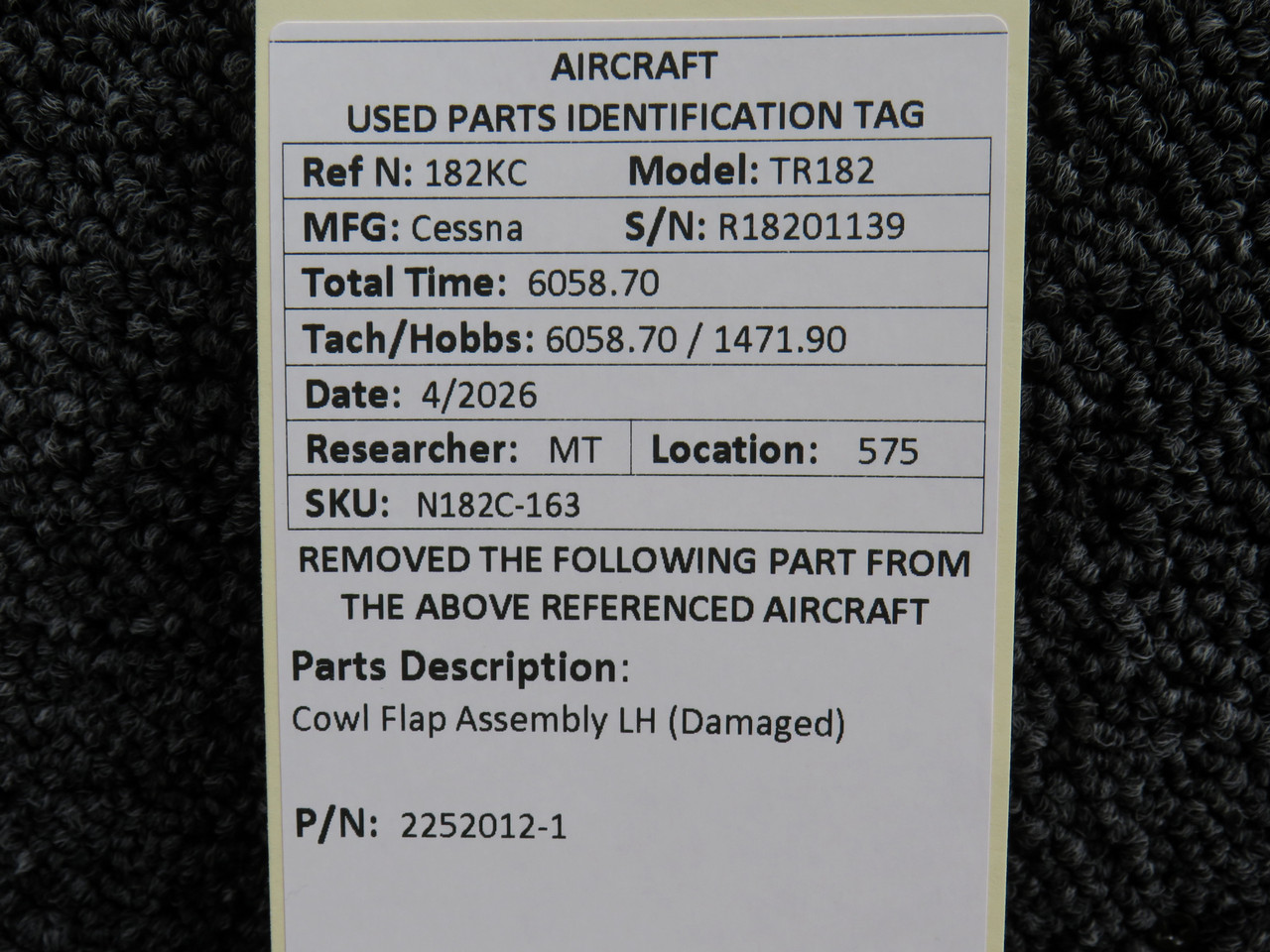 2252012-1 Cessna TR182 LH Cowl Flap Assembly (Damaged)