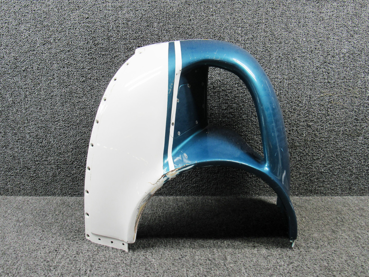 1552170-76 Cessna 337G Forward Engine Nose Cap Assembly Aft Right Hand