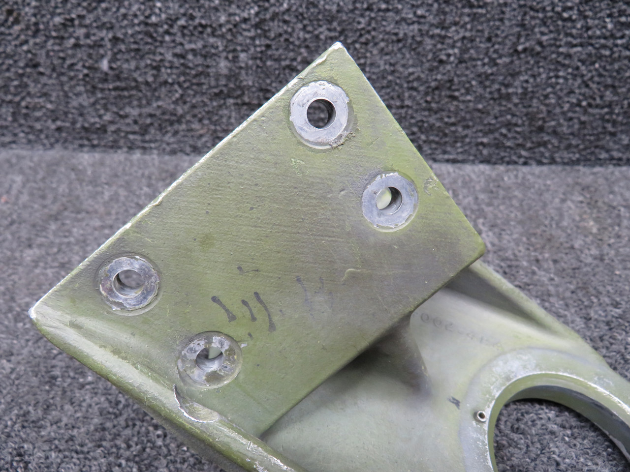 5054002-2 (Cast: 5054002-484) Cessna 421B Aft RH Engine Mount
