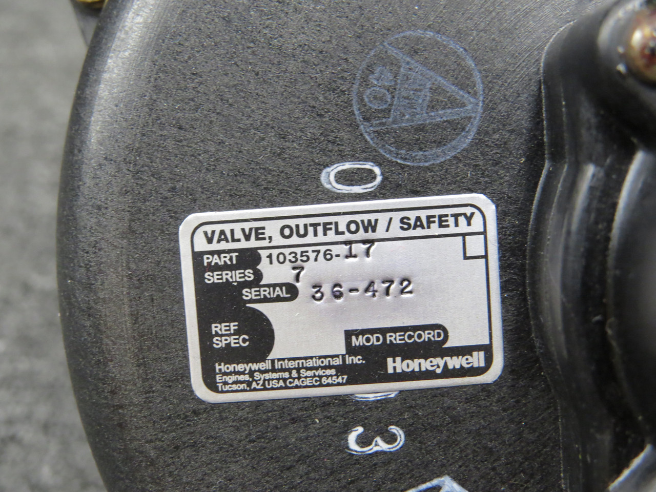 103576-17 Honeywell Series 7 Outflow-Safety Valve Assembly For Sale