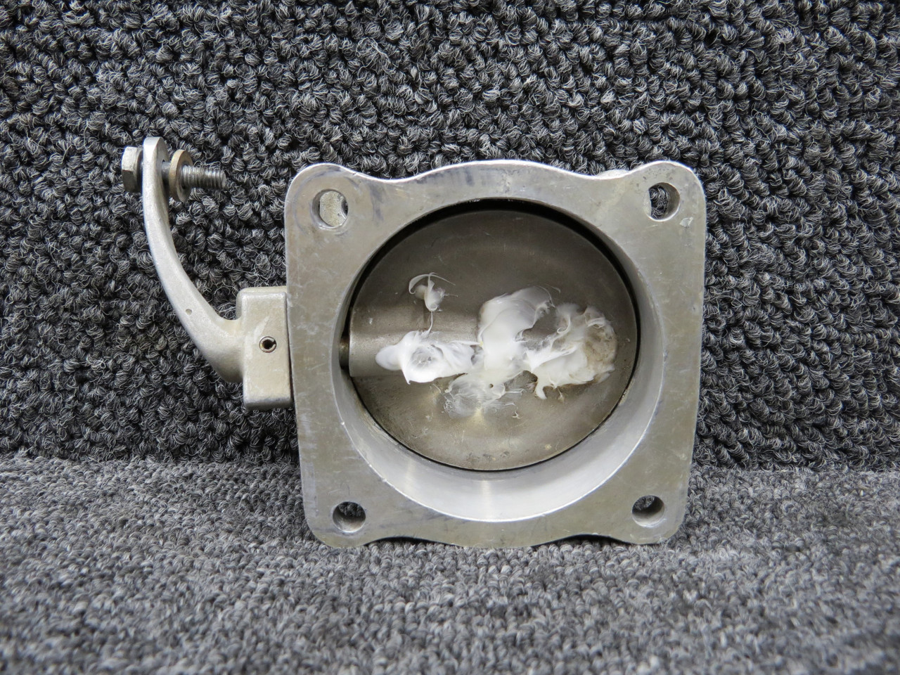 5117270-4 (Cast: 5117272-481) Cessna 421B RH Pressurized Dump