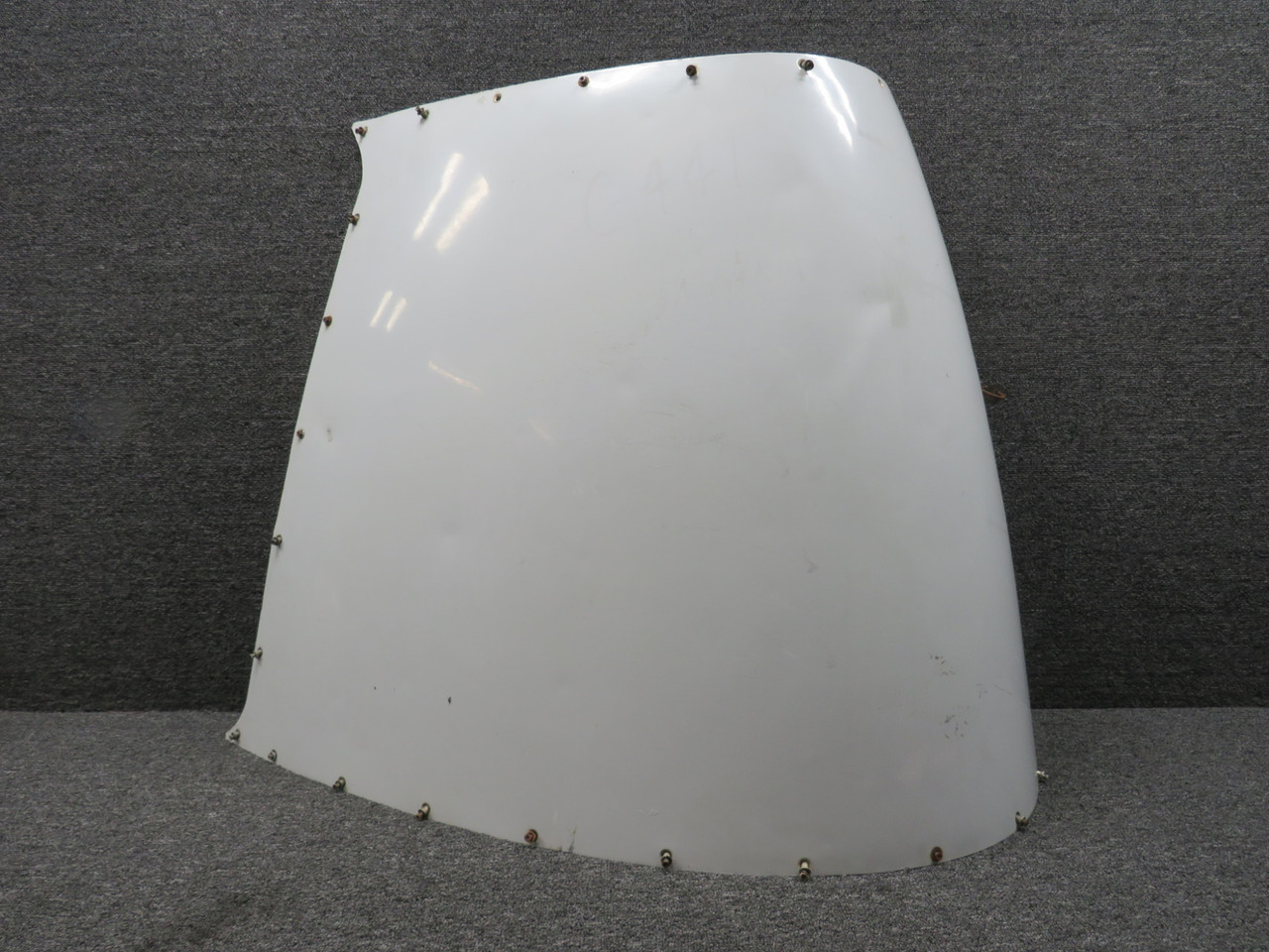 Aページ 5213092-7 Cessna 414 Avionics Bay Panel Assembly with Key For Sale