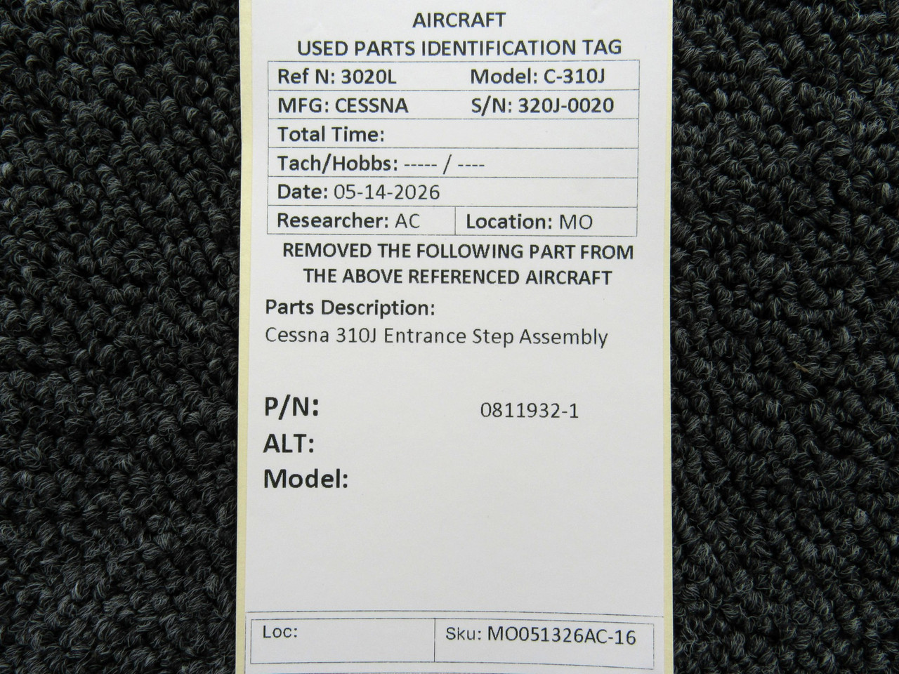0811932-1 Cessna 310J Entrance Step For Sale
