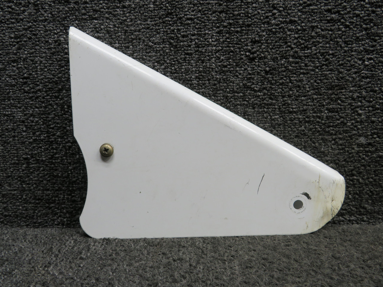 15065-003 (Use: 16669-001) Cirrus SR22 Outboard Flap Hinge Fairing