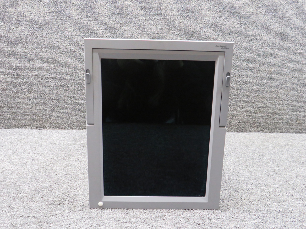 822-2349-100 Rockwell Collins AFD-3220 Adaptive Flight Display
