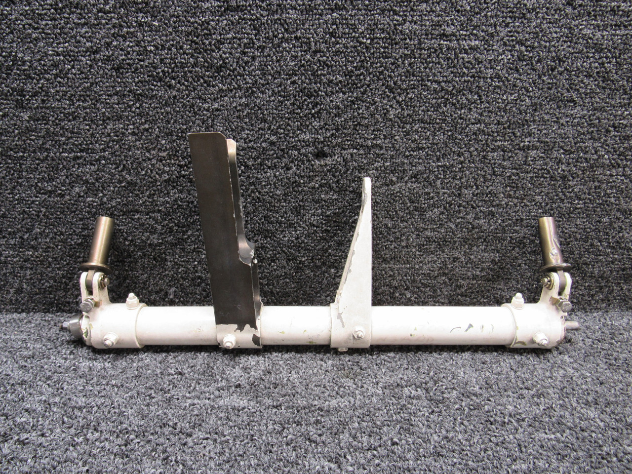 T700A5285026000 Socata TBM-700 Nose Landing Gear Door Control