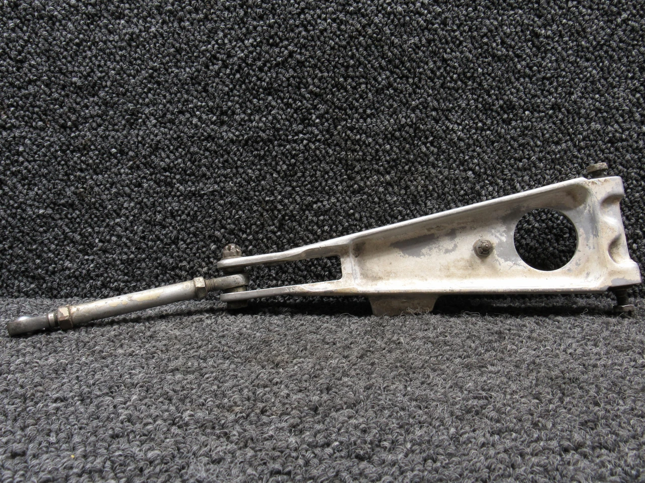 46933-000 Piper PA31P Nose Gear Idler Link w Rod