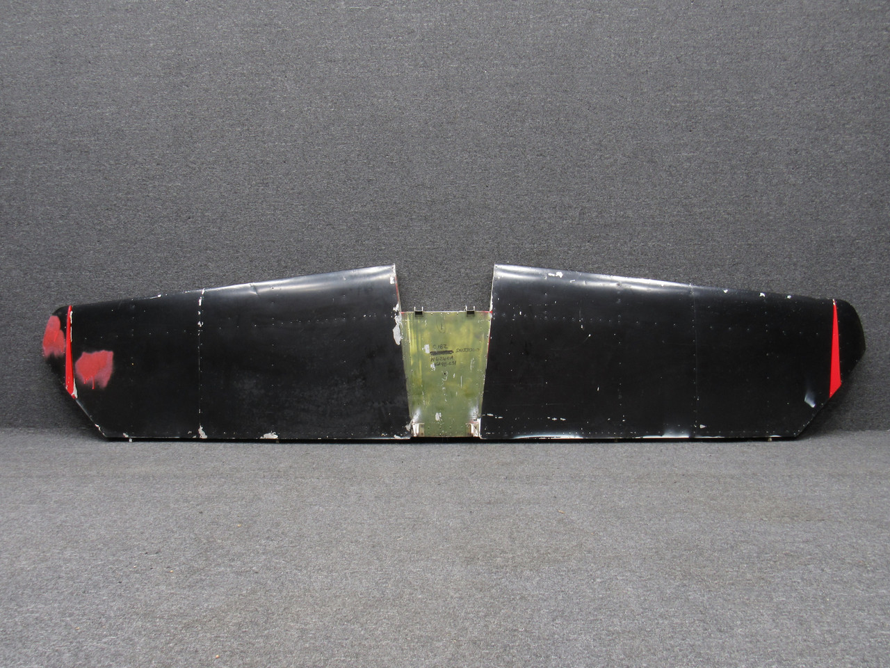 ステレス 0732600-4 Cessna 182 Horizontal Stabilizer For Sale