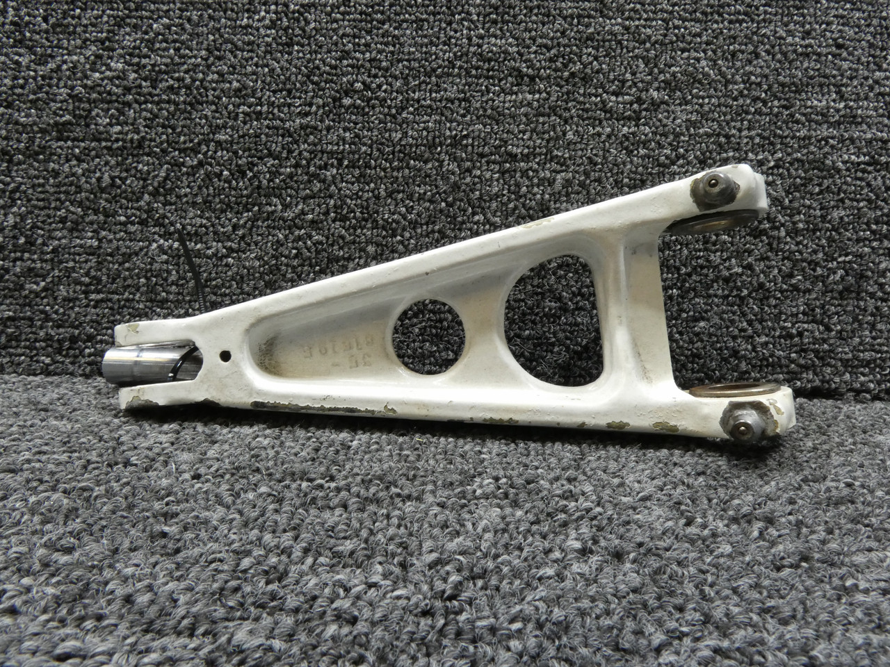 36-810016-1 Beechcraft 58 Main Landing Gear Lower Knee For Sale
