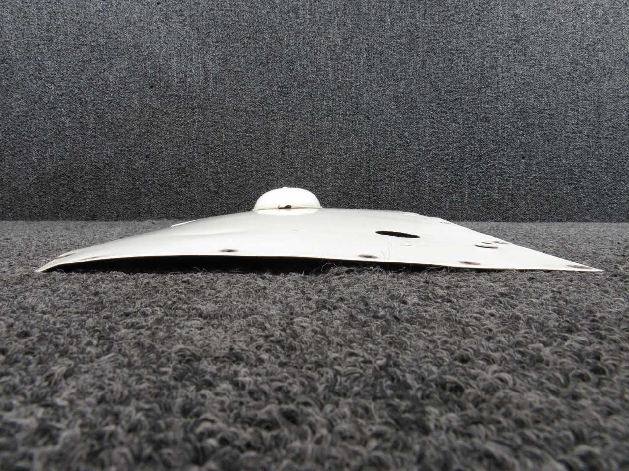 0823413-32 Cessna 310J Lower Wing Tip Fuel Fairing Assembly RH For