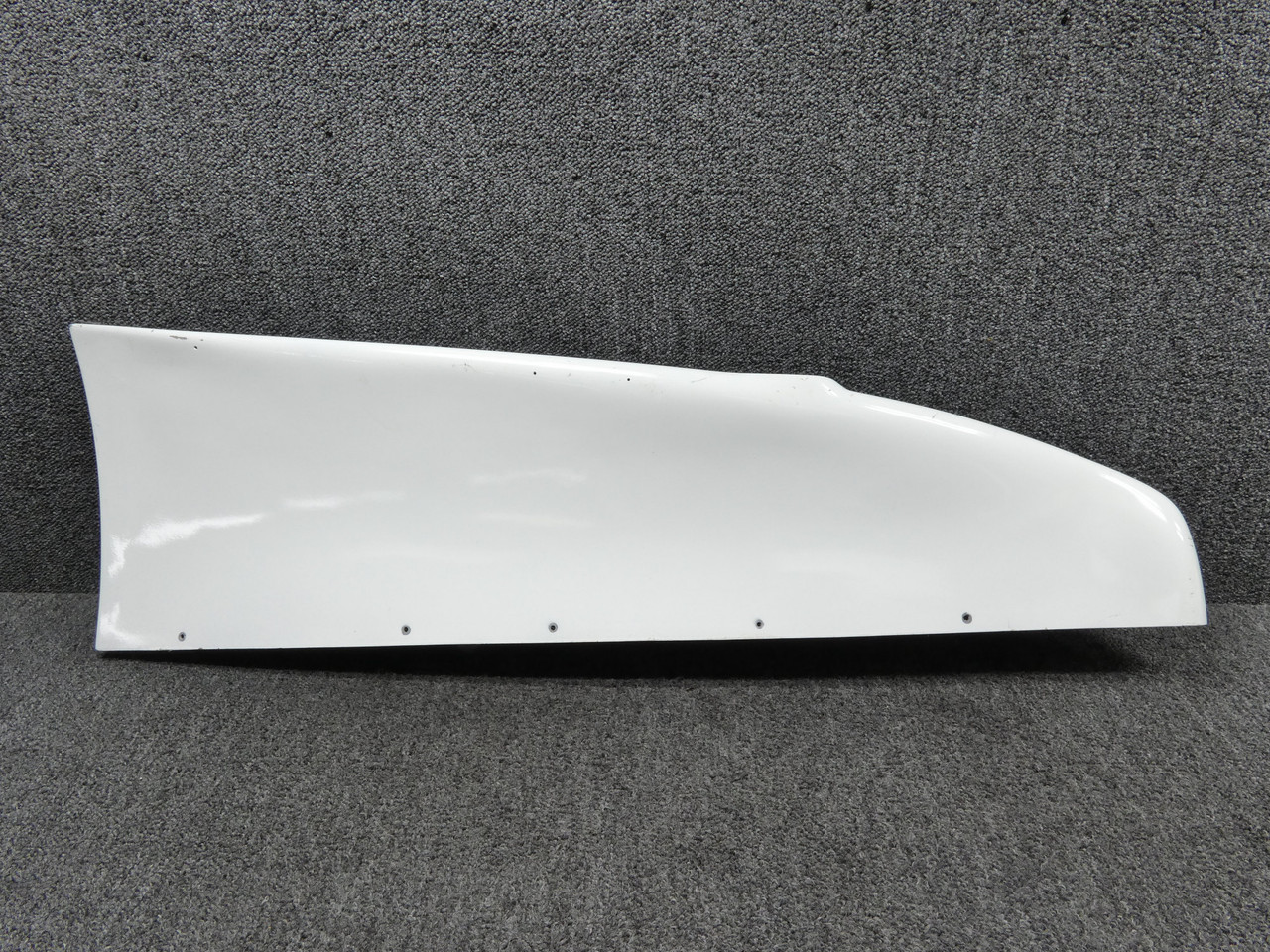 0723615-200 Cessna 182E Wing Tip Assy RH For Sale