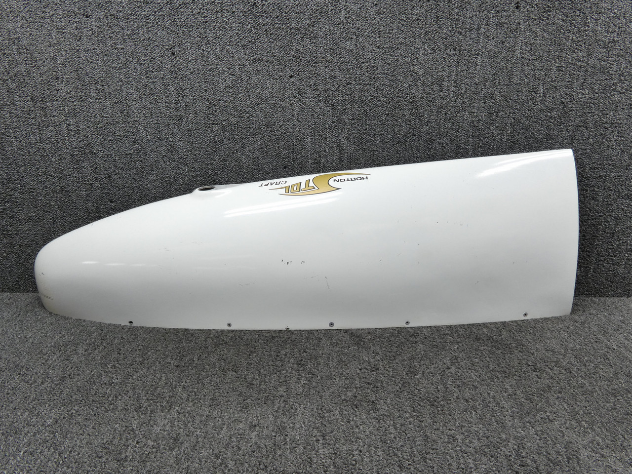 0726ページ 0723615-200 Cessna 182E Wing Tip Assy RH For Sale