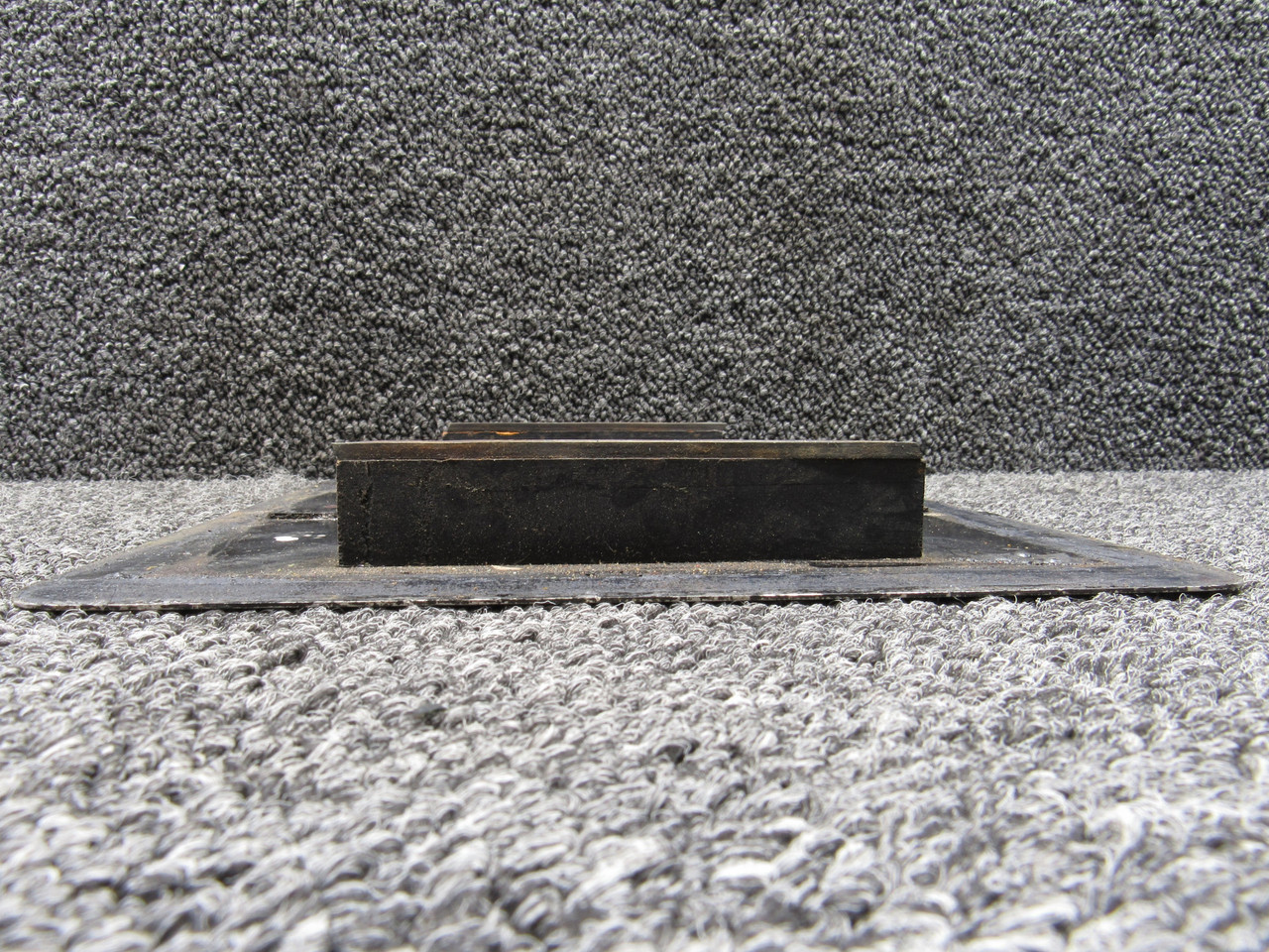 0822011-1 Cessna Battery Box Cover For Sale