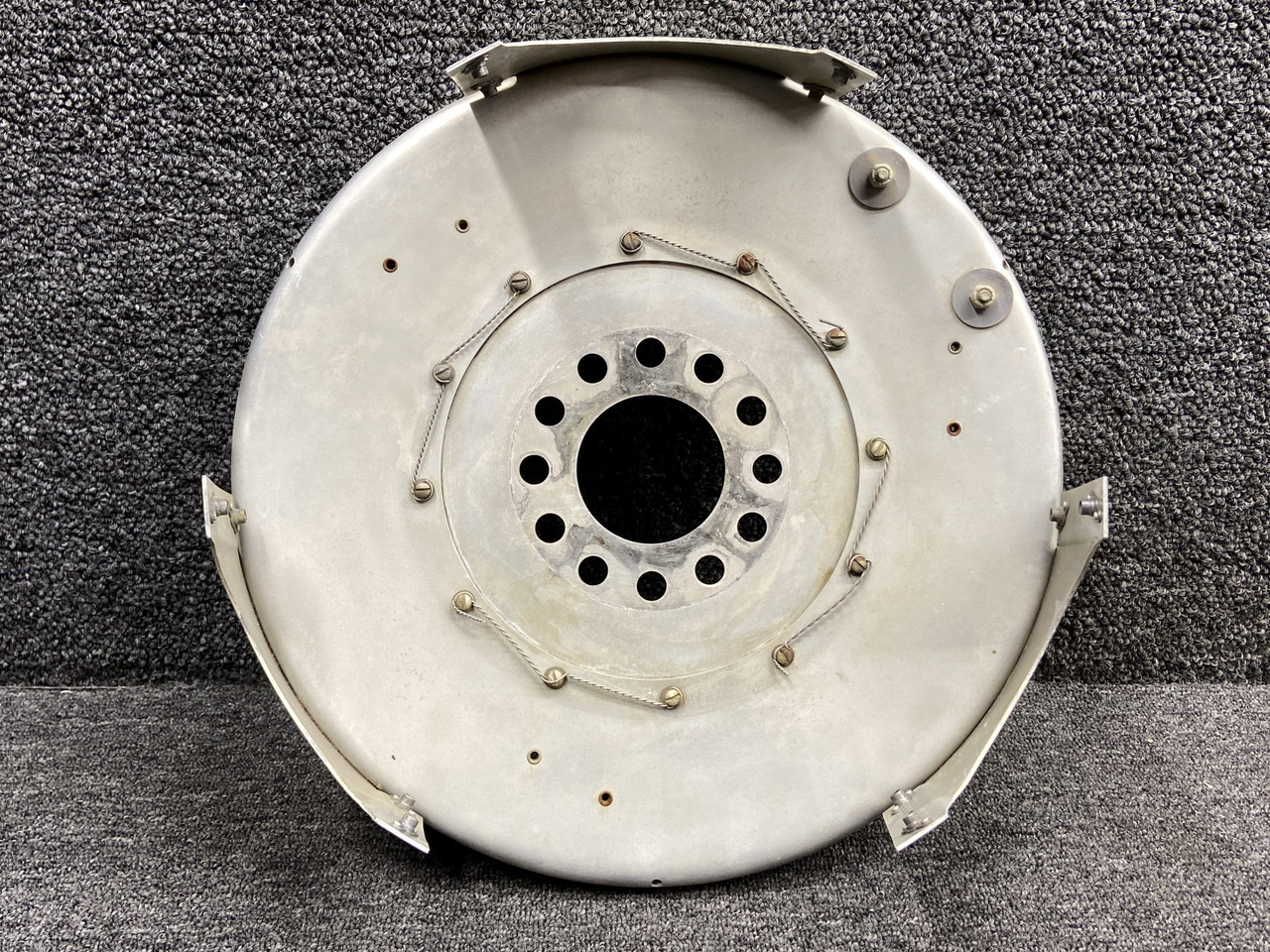 【Lサイズ】threeface USAFA 1980's reflector D3925 Cessna 310Q Aft 3-Blade Propeller Spinner Bulkhead For Sale
