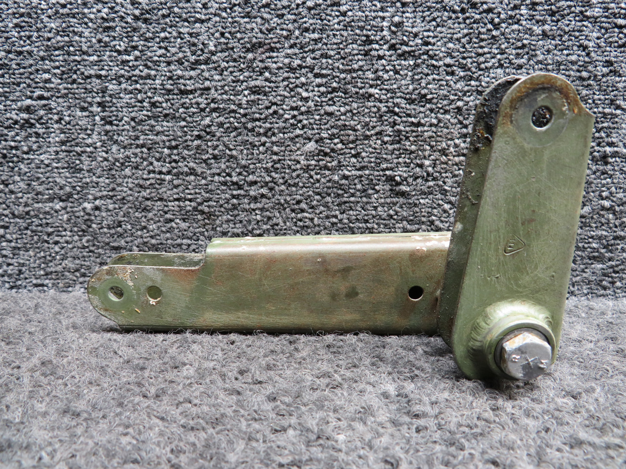 アナベルページ 1260125-2 Cessna 210 Flap Bellcrank Assembly Outboard RH For Sale