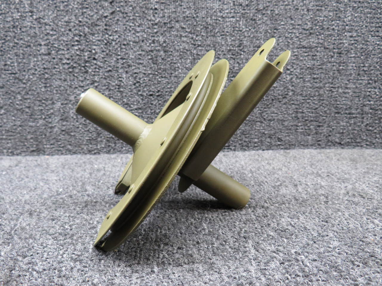 0760612-7 Cessna 172G LH Flap Drive Pulley Assembly (Zinc)