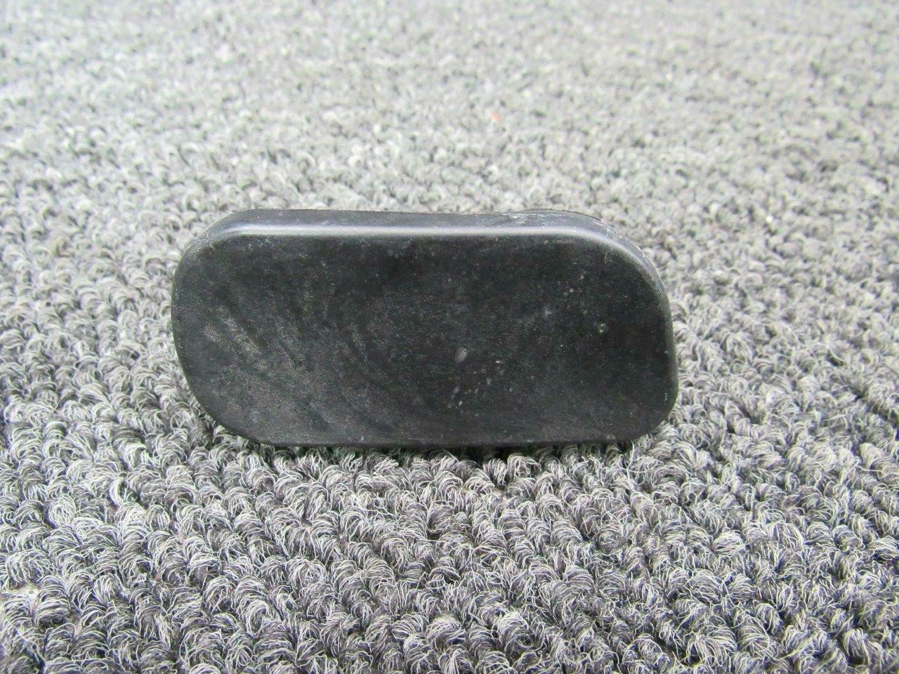 エリページ 20274-004 Cirrus SR20 Cabin Door Handle RH