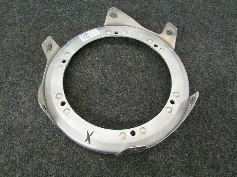 エルセーヌ D5734-P Cessna 182Q Bulkhead Assy Spinner