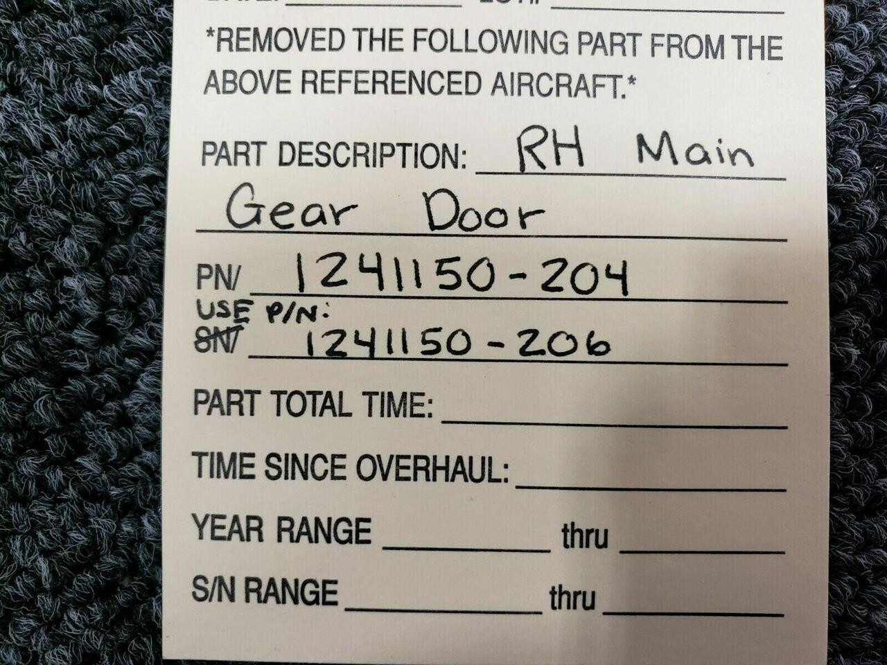 1241150-204 (Use: 1241150-206) Cessna 210 RH Main Gear Door (White