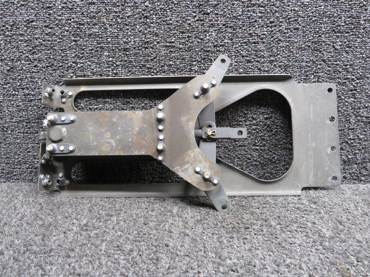 2117121-2, 2117121-11 Cessna P210N Cabin Door Latch Assembly with