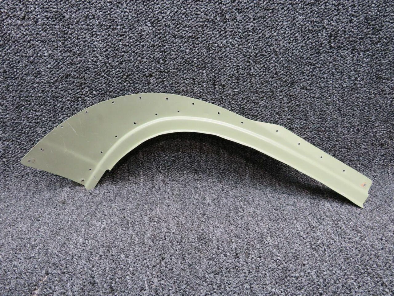 2211076-1 Cessna 182T Retainer Rear Window LH Aft
