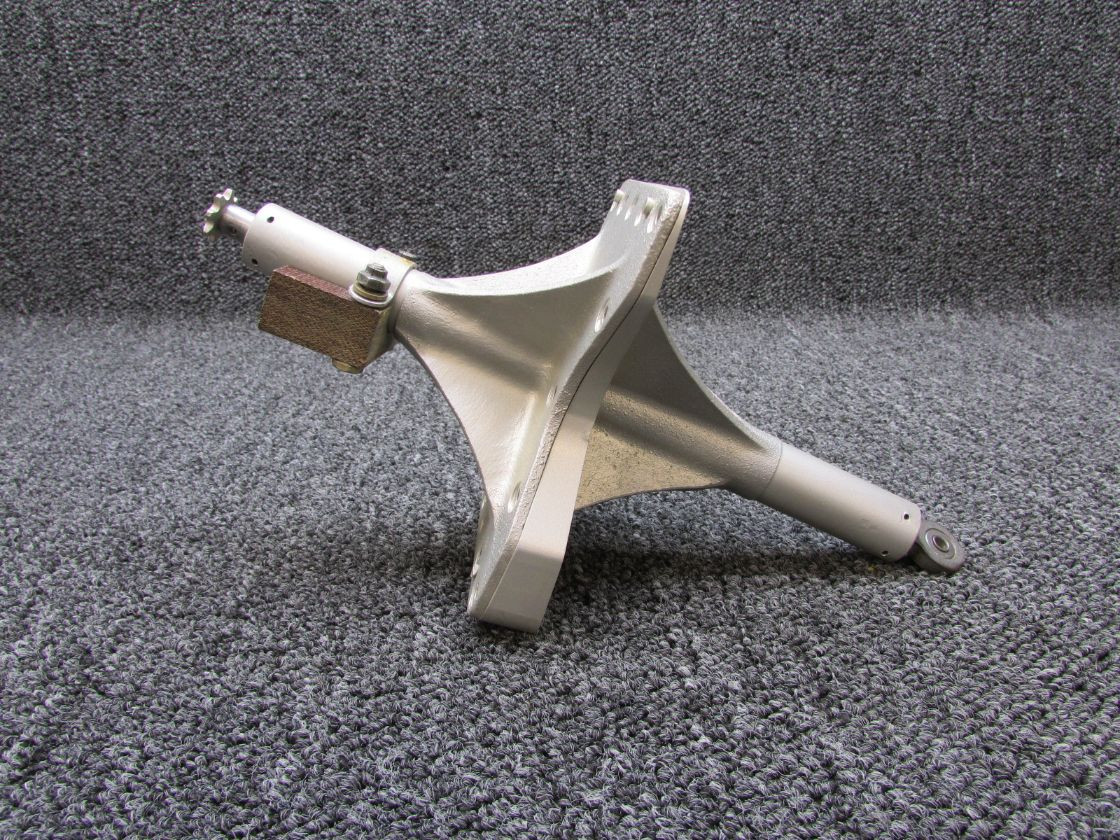 Cessna117出品　2個口 5517007-7 Cessna Citation 560 Hydraulic Access Door For Sale