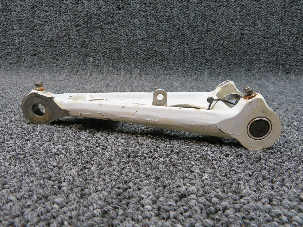 36-810015-1 (USE: 36-810015-3) Beechcraft A36 Torque Link Upper RH