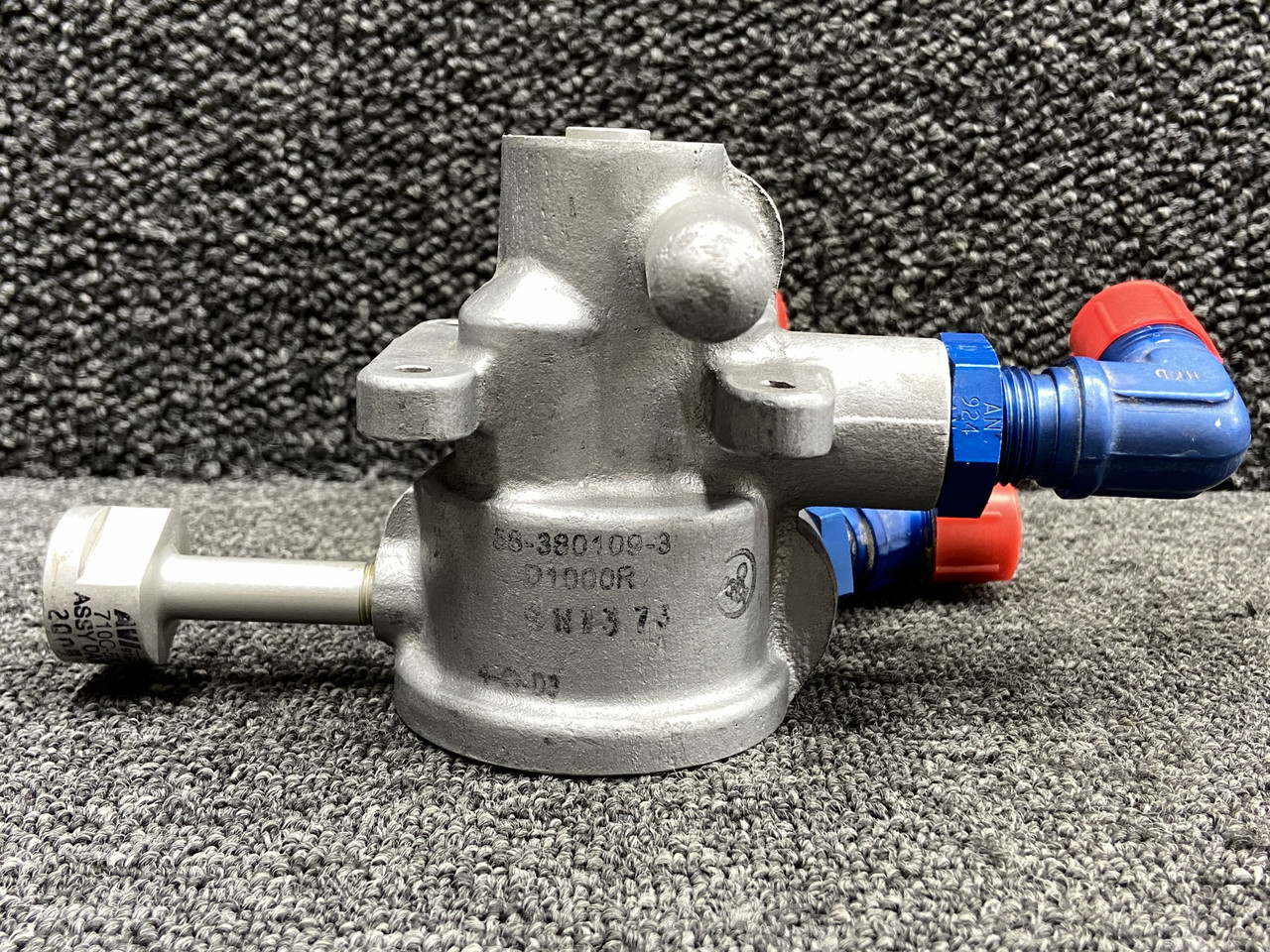 58-380109-3 Beechcraft 58 RH Fuel Selector Valve Assembly