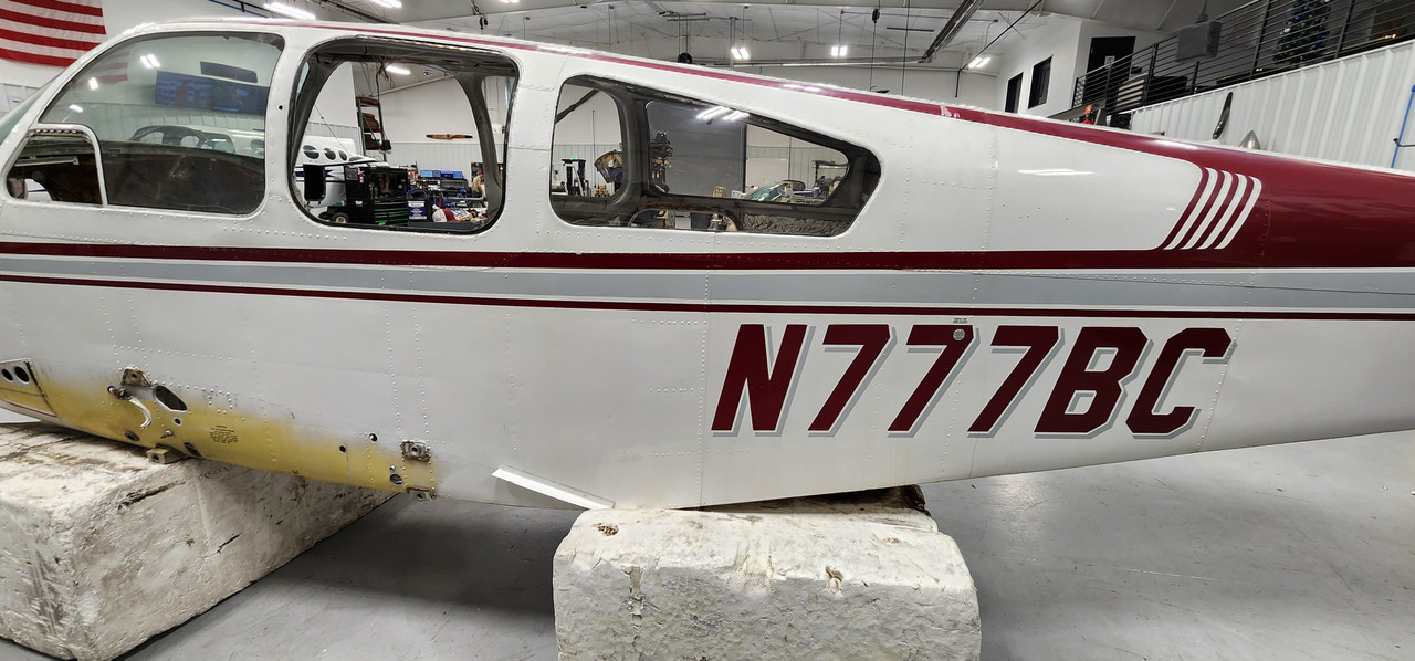 【ヴィンテージ】保存版COMMERCIAL TRANSPORT Aircraft Beech V35 Fuselage Assy W/ Airworthiness, BOS, Data Tag and