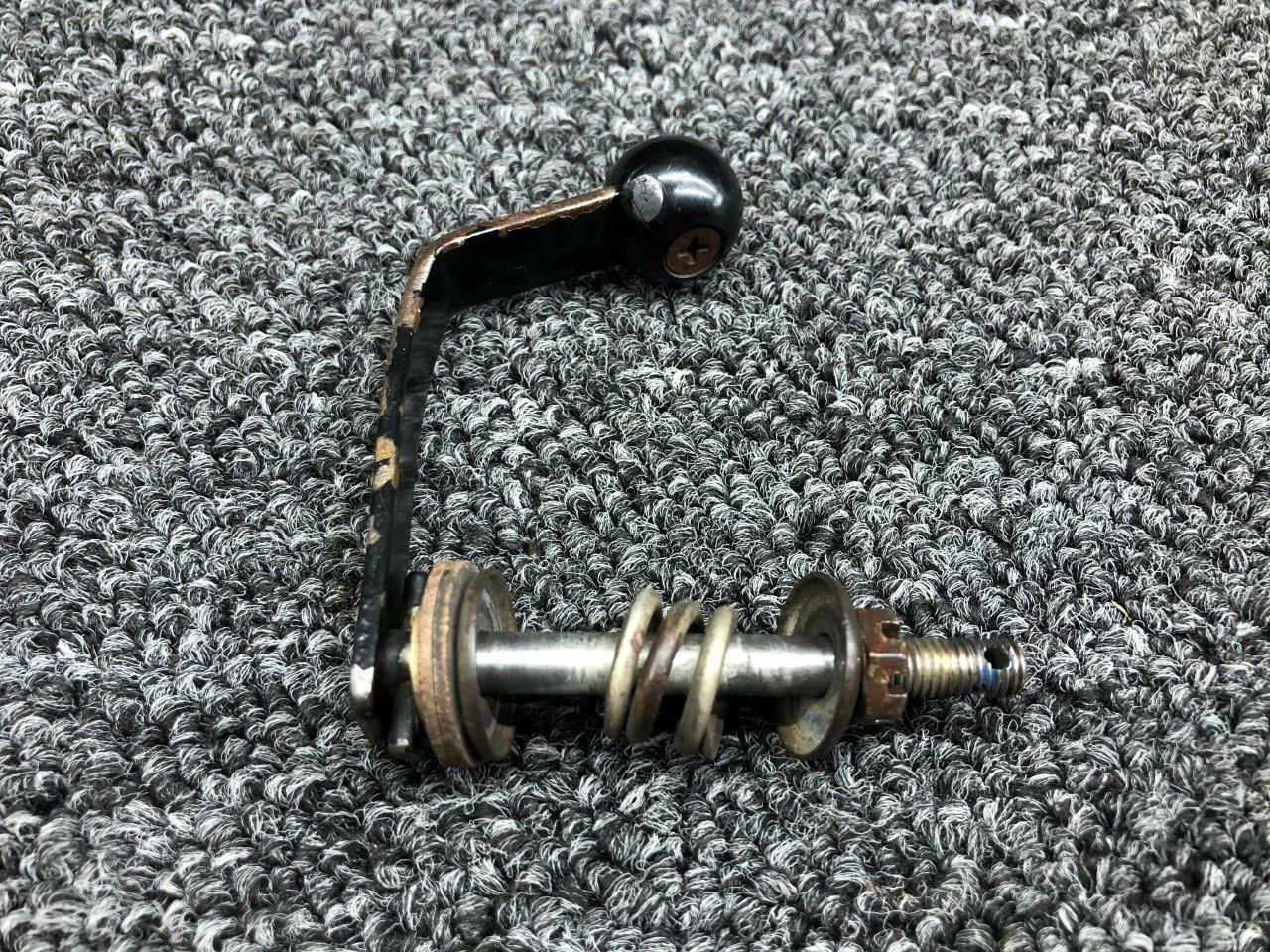 pourtoi79ページ 269A7231-9 (ALT: 269A7231) Hughes 269C Handle Collective Pitch Control